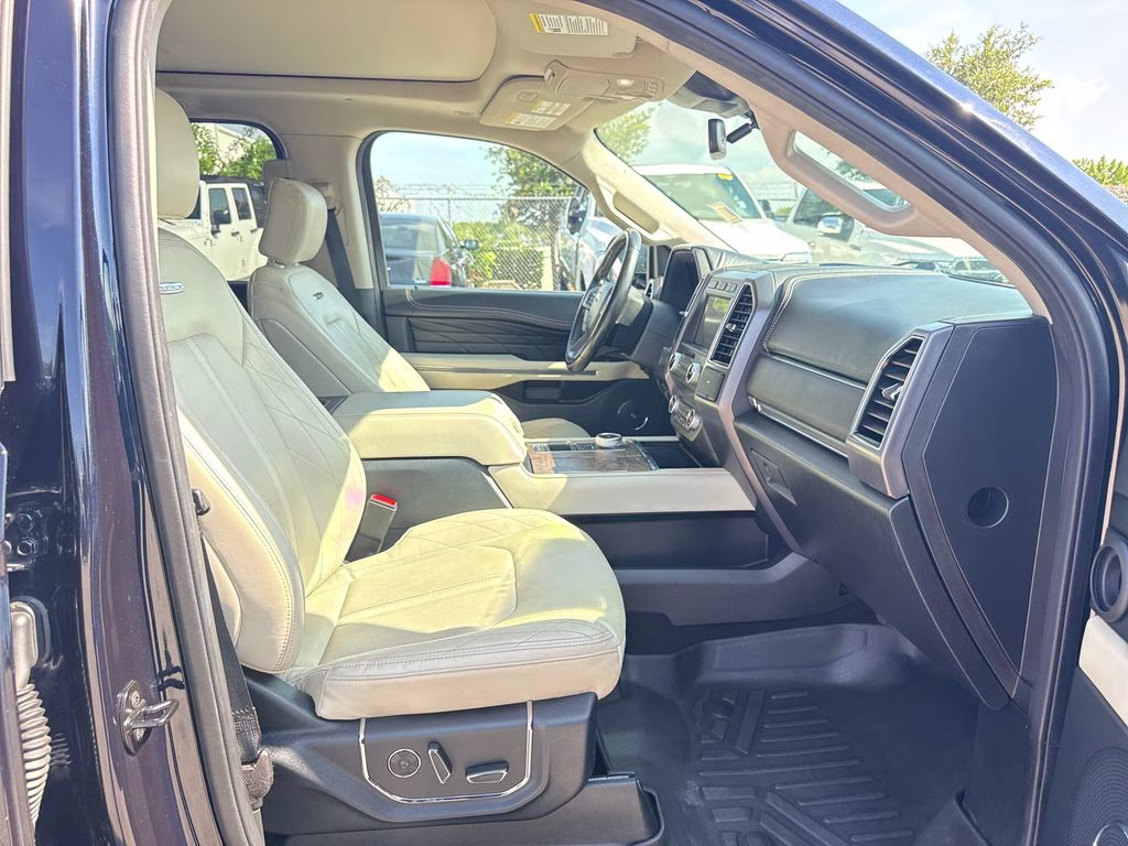 2021 Antimatter Blue Metallic Ford Expedition Max Platinum RWD SUV