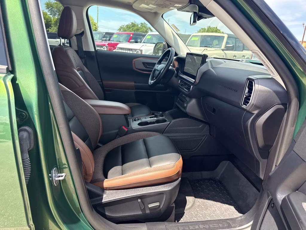 2025 Eruption Green Metallic Ford Bronco Sport Outer Banks 4X4 SUV