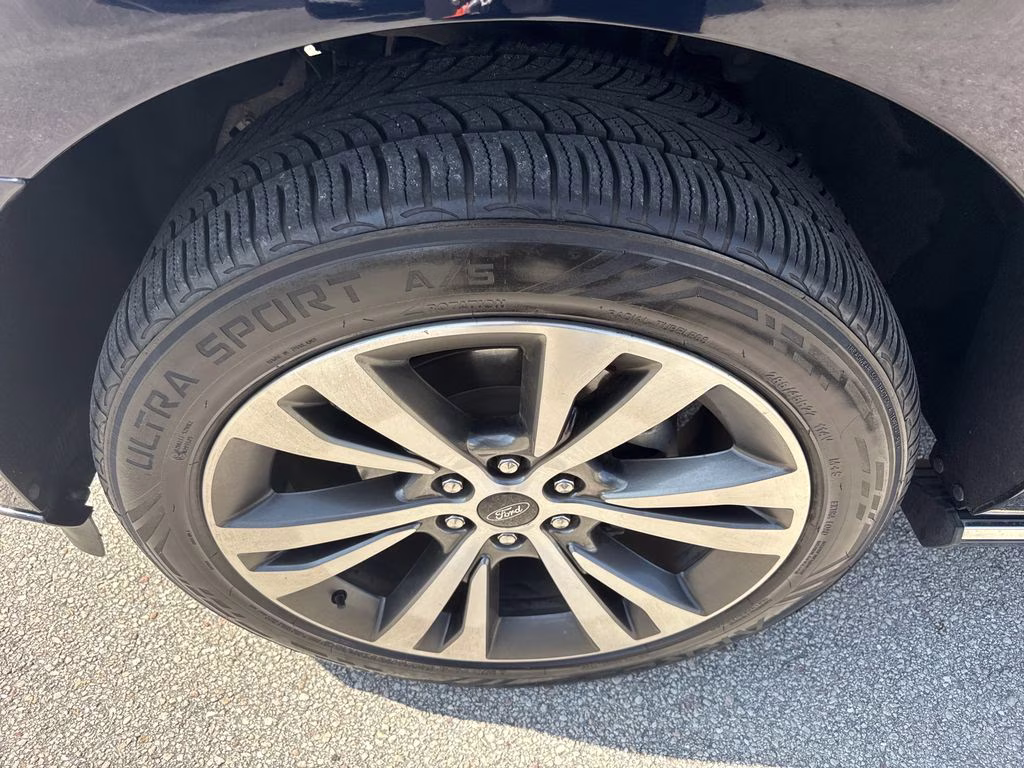 2021 Antimatter Blue Metallic Ford Expedition Max Platinum RWD SUV