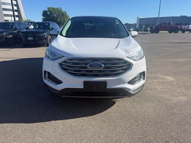 2022 Oxford White Ford Edge SEL AWD SUV