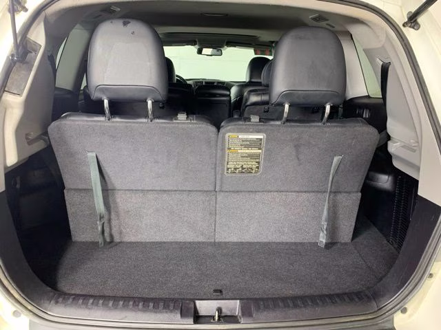 2011 Classic Silver Metallic Toyota Highlander Limited 4X4 SUV