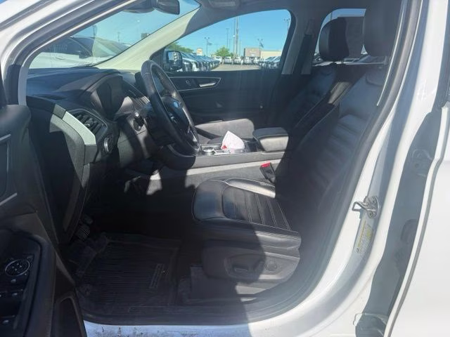 2022 Oxford White Ford Edge SEL AWD SUV