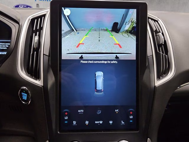 2022 Oxford White Ford Edge SEL AWD SUV