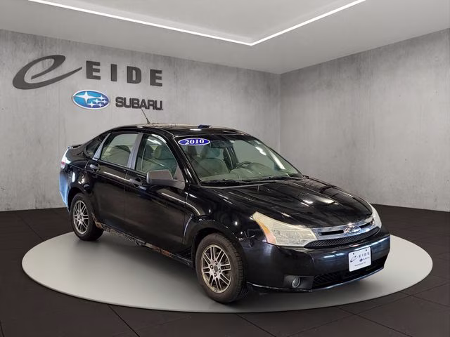 2010 Ebony Ford Focus SE FWD Sedan