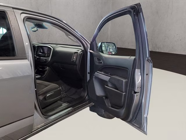 2022 Satin Steel Metallic Chevrolet Colorado LT 4X4 Truck