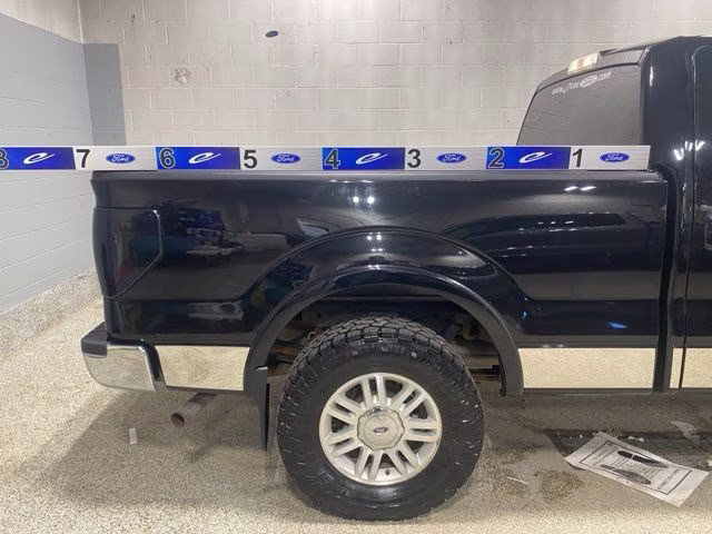 2009 Black Clearcoat Ford F-150 Lariat 4X4 Truck