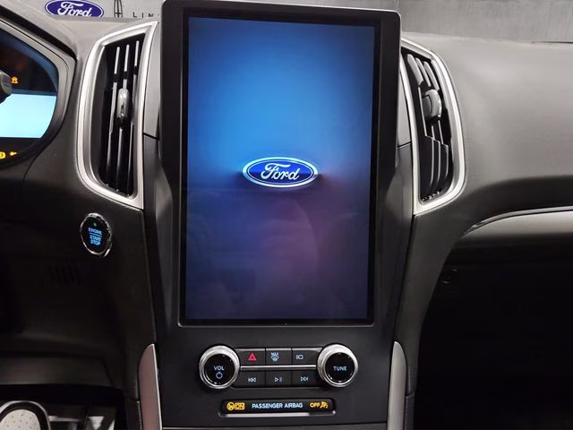 2022 Oxford White Ford Edge SEL AWD SUV