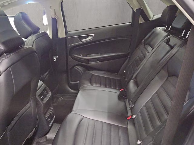 2022 Oxford White Ford Edge SEL AWD SUV