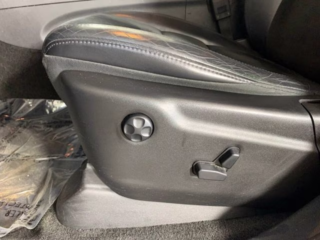 2015 Billet Silver Metallic Clearcoat Jeep Grand Cherokee Altitude 4X4 SUV