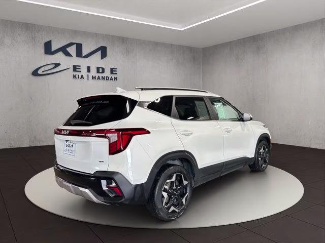 2024 Snow White Pearl Kia Seltos EX AWD SUV