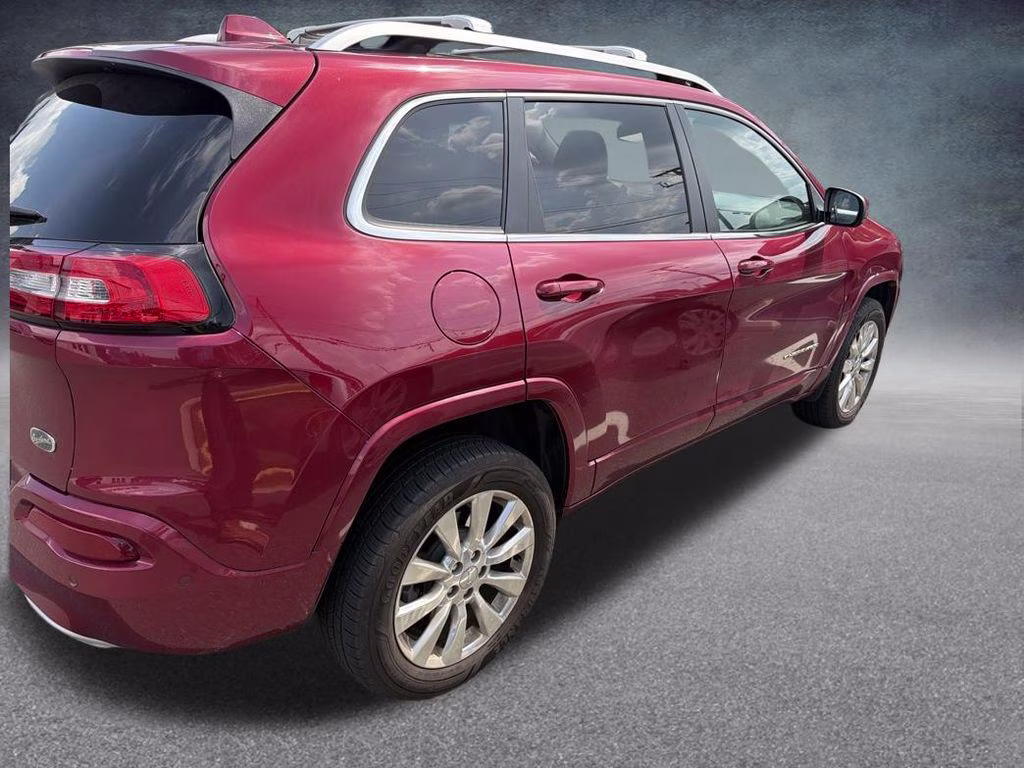 2017 Deep Cherry Red Crystal Pearlcoat Jeep Cherokee Overland 4X4 SUV