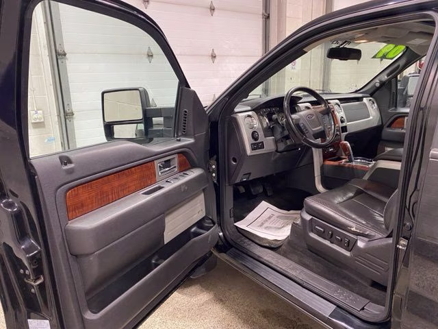 2009 Black Clearcoat Ford F-150 Lariat 4X4 Truck