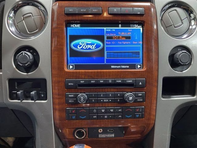 2009 Black Clearcoat Ford F-150 Lariat 4X4 Truck