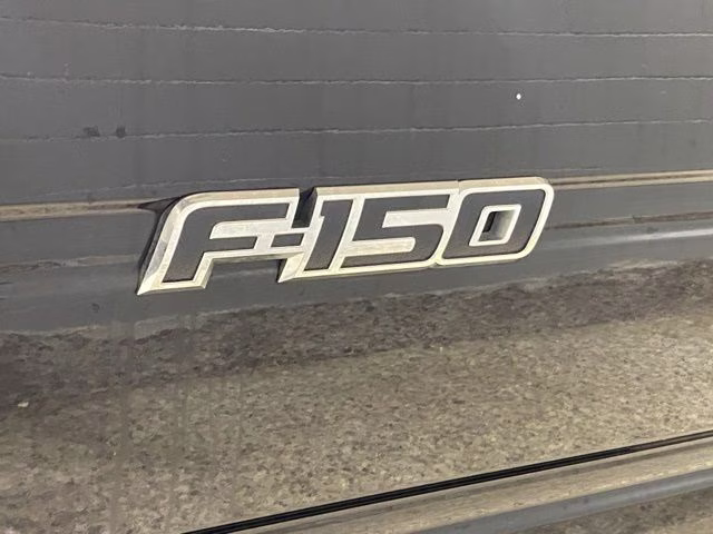 2009 Black Clearcoat Ford F-150 Lariat 4X4 Truck