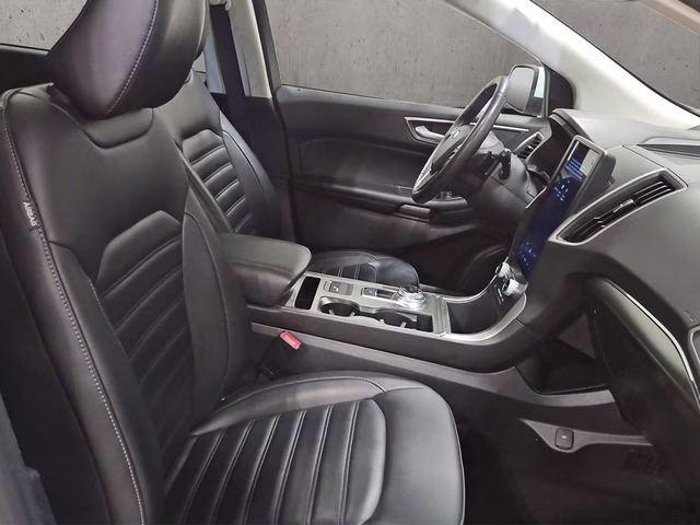 2022 Oxford White Ford Edge SEL AWD SUV