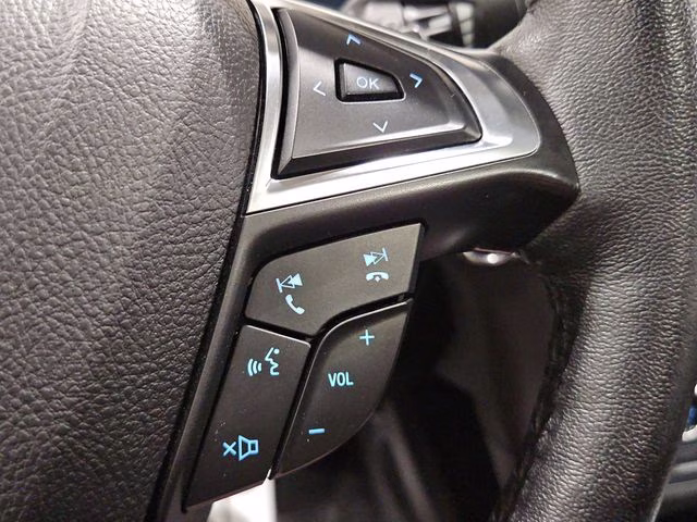 2022 Oxford White Ford Edge SEL AWD SUV