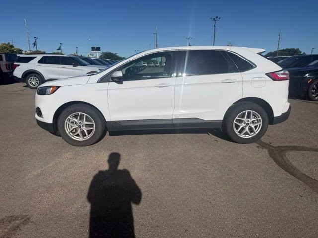 2022 Oxford White Ford Edge SEL AWD SUV
