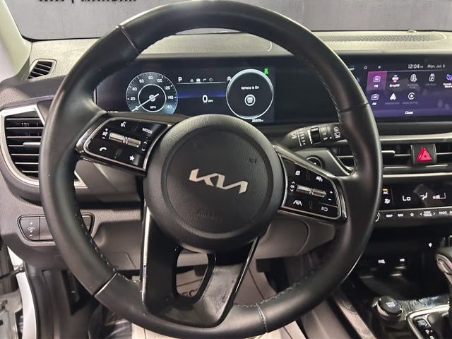 2024 Snow White Pearl Kia Seltos EX AWD SUV
