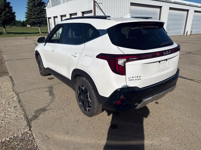 2024 Snow White Pearl Kia Seltos EX AWD SUV