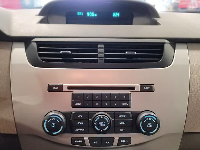 2010 Ebony Ford Focus SE FWD Sedan