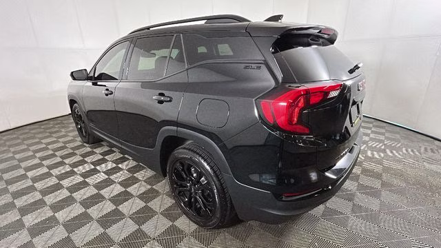 2020 Ebony Twilight Metallic GMC Terrain SLE FWD SUV