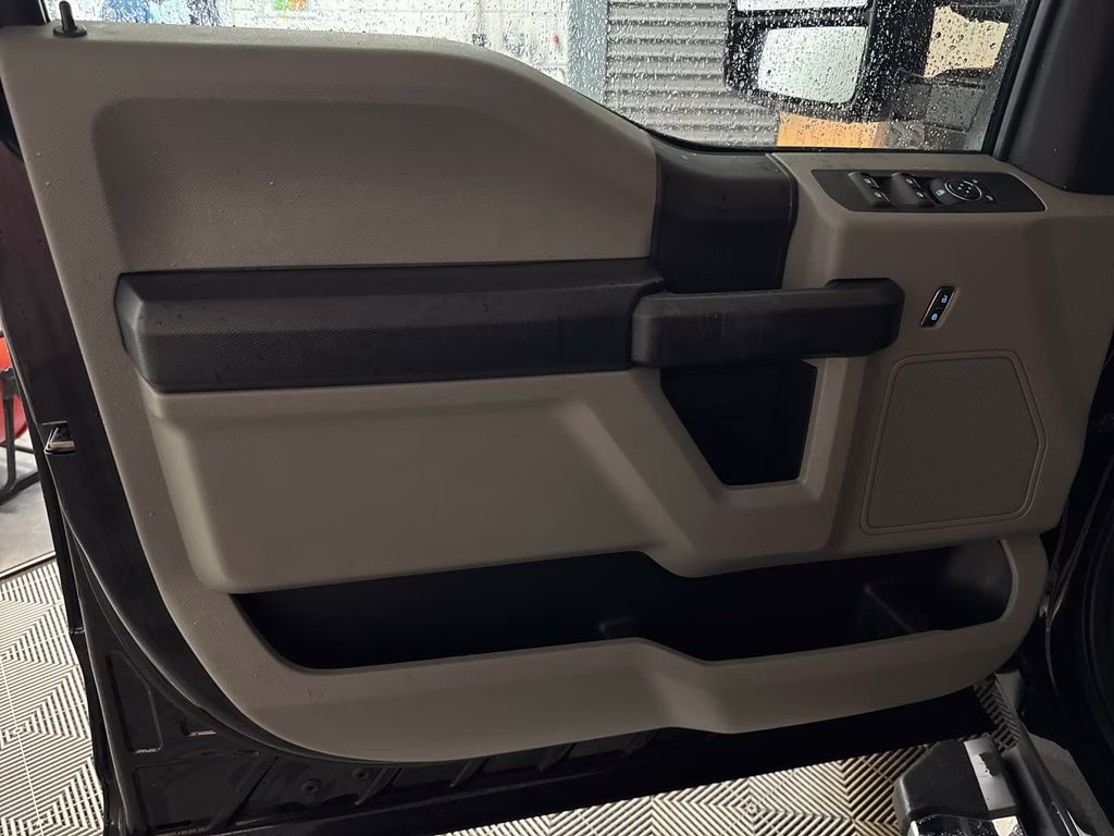 2021 Agate Black Metallic Ford Super Duty F-350 DRW XL 4X4 Truck