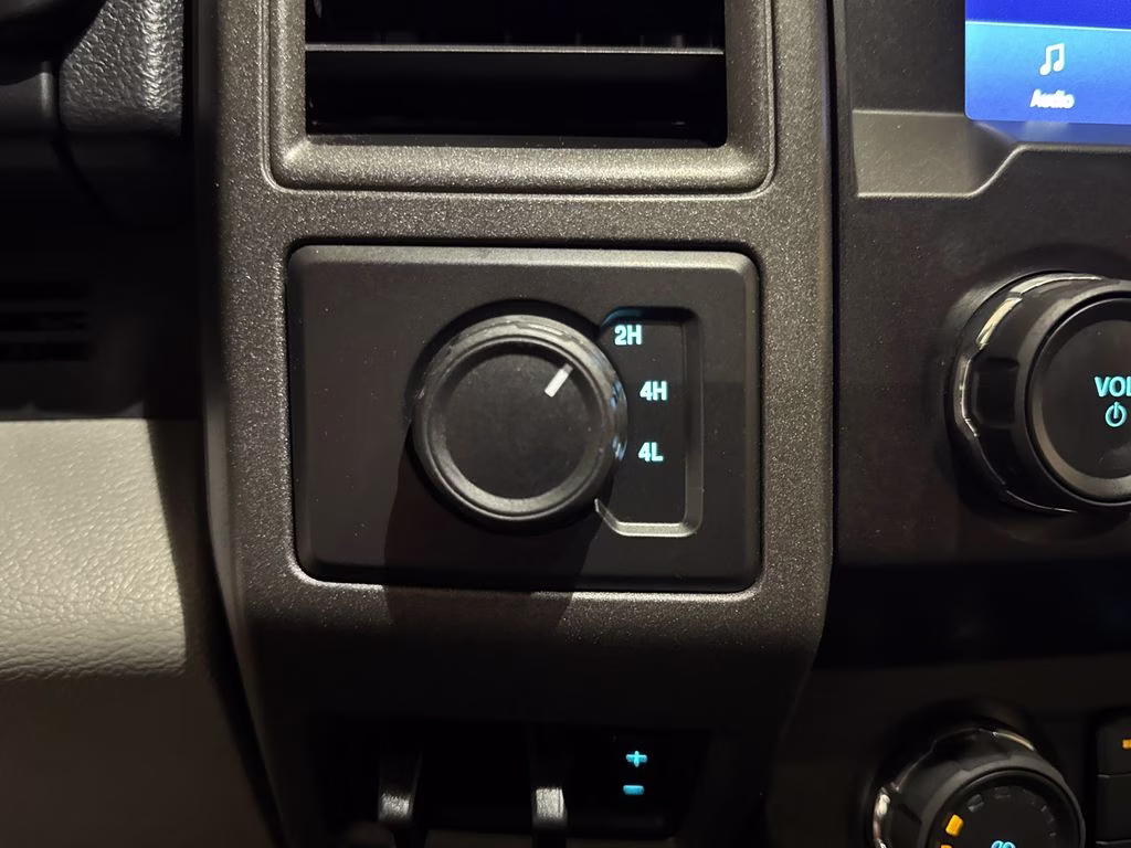 2021 Agate Black Metallic Ford Super Duty F-350 DRW XL 4X4 Truck