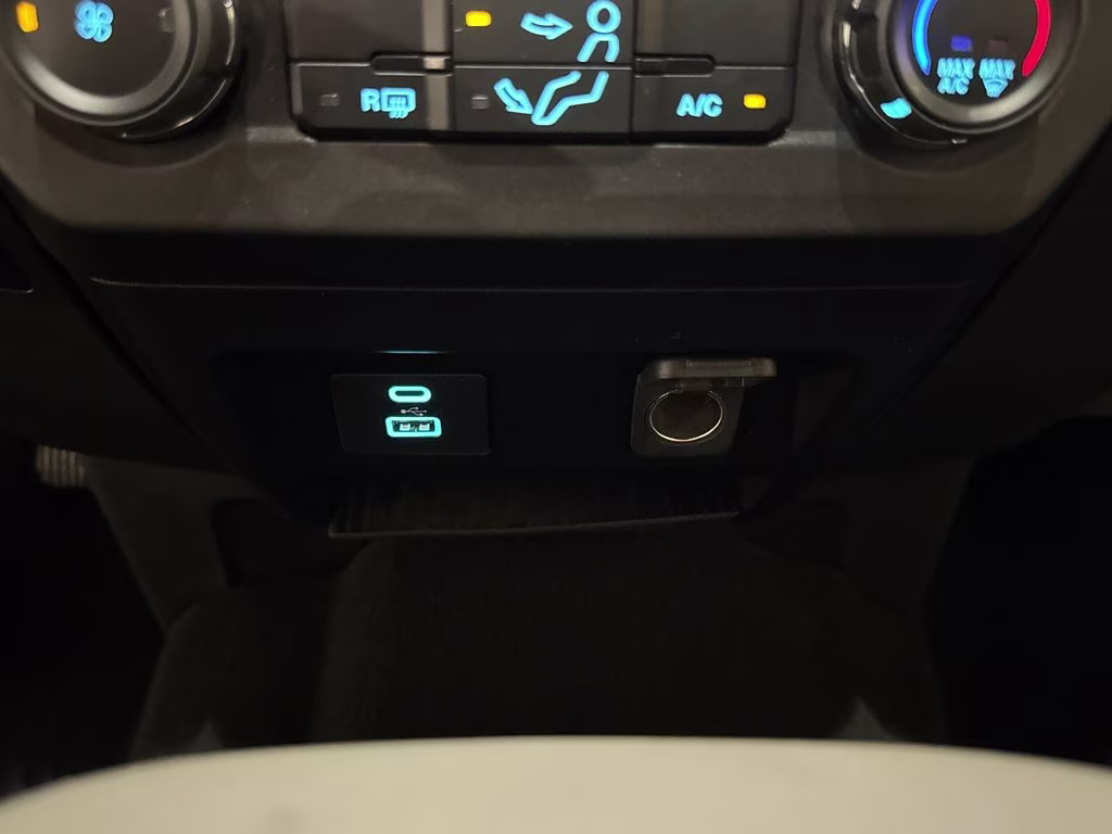2021 Agate Black Metallic Ford Super Duty F-350 DRW XL 4X4 Truck