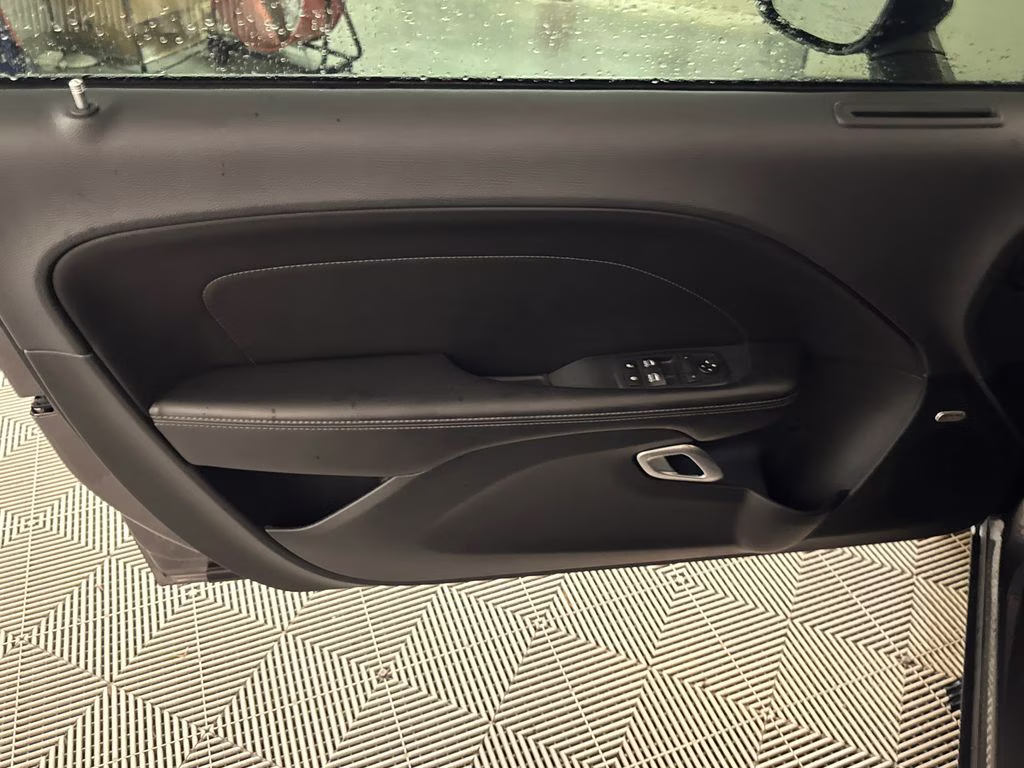 2018 Granite Crystal Metallic Clearcoat Dodge Challenger SXT RWD Coupe