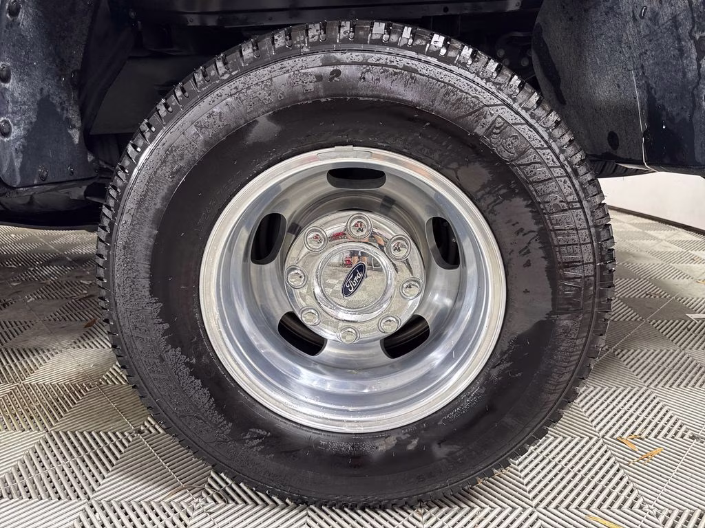 2021 Agate Black Metallic Ford Super Duty F-350 DRW XL 4X4 Truck