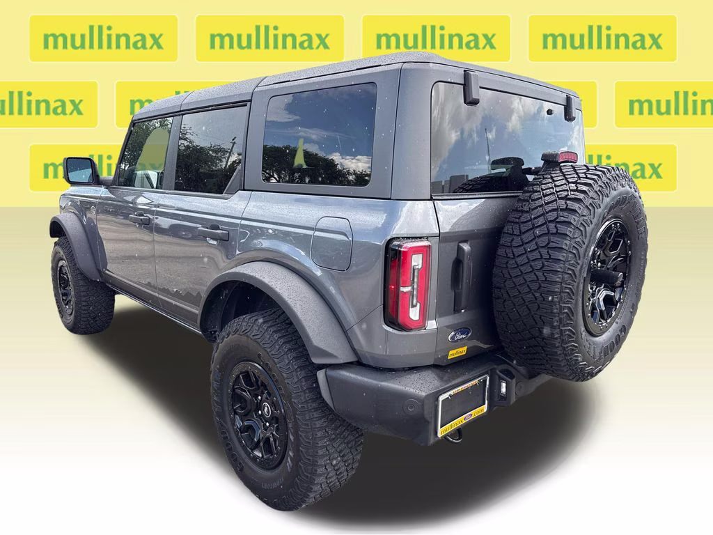 2024 Carbonized Gray Metallic Ford Bronco Wildtrak 4X4 SUV