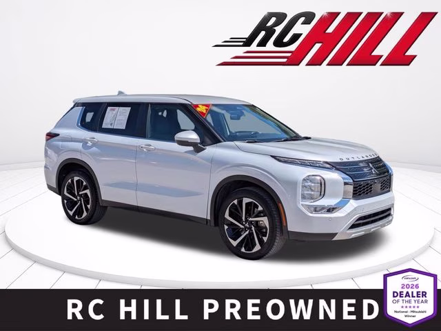 2024 White Diamond Mitsubishi Outlander SE FWD SUV
