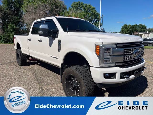2019 White Platinum Ford Super Duty F-350 SRW Platinum 4X4 Truck