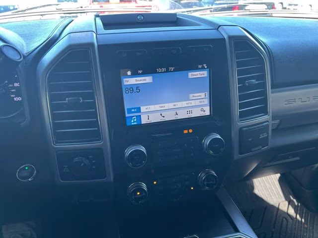 2019 White Platinum Ford Super Duty F-350 SRW Platinum 4X4 Truck