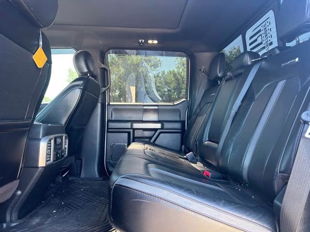 2019 White Platinum Ford Super Duty F-350 SRW Platinum 4X4 Truck