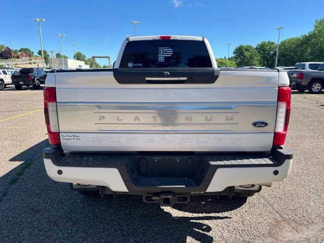 2019 White Platinum Ford Super Duty F-350 SRW Platinum 4X4 Truck