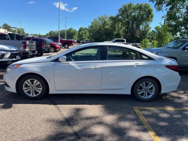 2014 Pearl White Hyundai Sonata GLS FWD Sedan