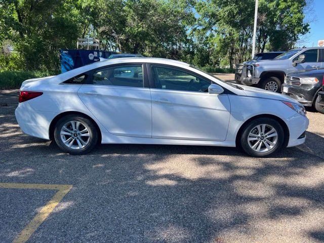 2014 Pearl White Hyundai Sonata GLS FWD Sedan
