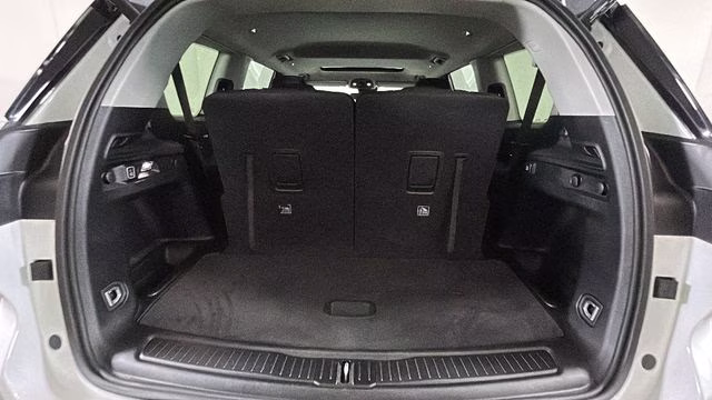 2023 Bright White Clearcoat Jeep Grand Cherokee L Laredo 4X4 SUV