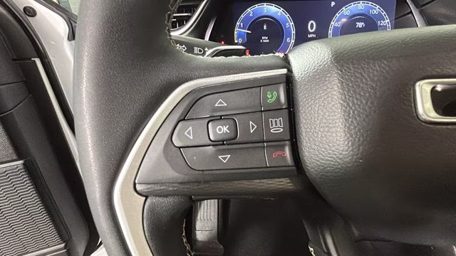 2023 Bright White Clearcoat Jeep Grand Cherokee L Altitude 4X4 SUV