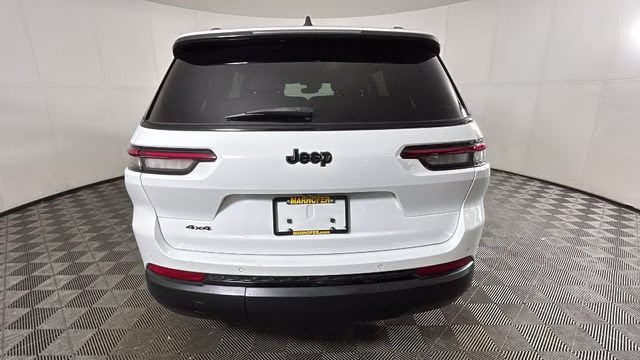 2023 Bright White Clearcoat Jeep Grand Cherokee L Altitude 4X4 SUV