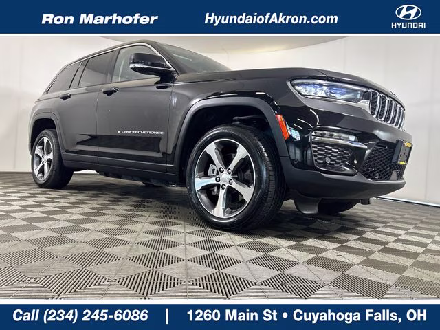 2023 Diamond Black Crystal Pearlcoat Jeep Grand Cherokee 4xe 4X4 SUV