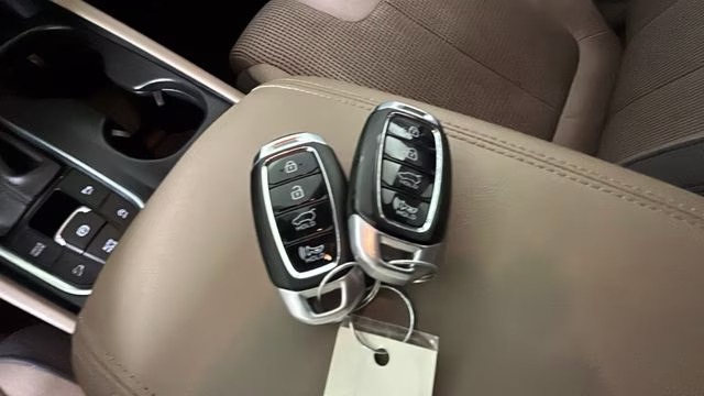 2020 Portofino Gray Hyundai Santa Fe SEL AWD SUV