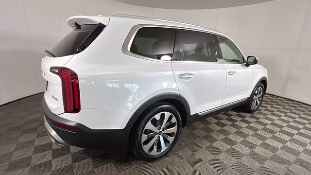 2020 Snow White Pearl Kia Telluride SX AWD SUV