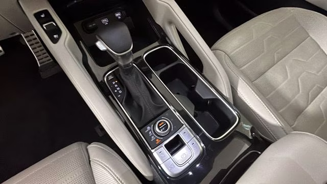 2020 Snow White Pearl Kia Telluride SX AWD SUV
