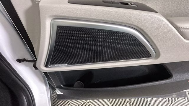 2020 Snow White Pearl Kia Telluride SX AWD SUV