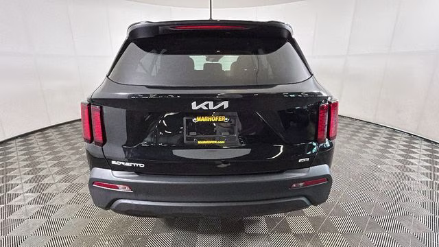 2023 Kia Sorento LX AWD SUV
