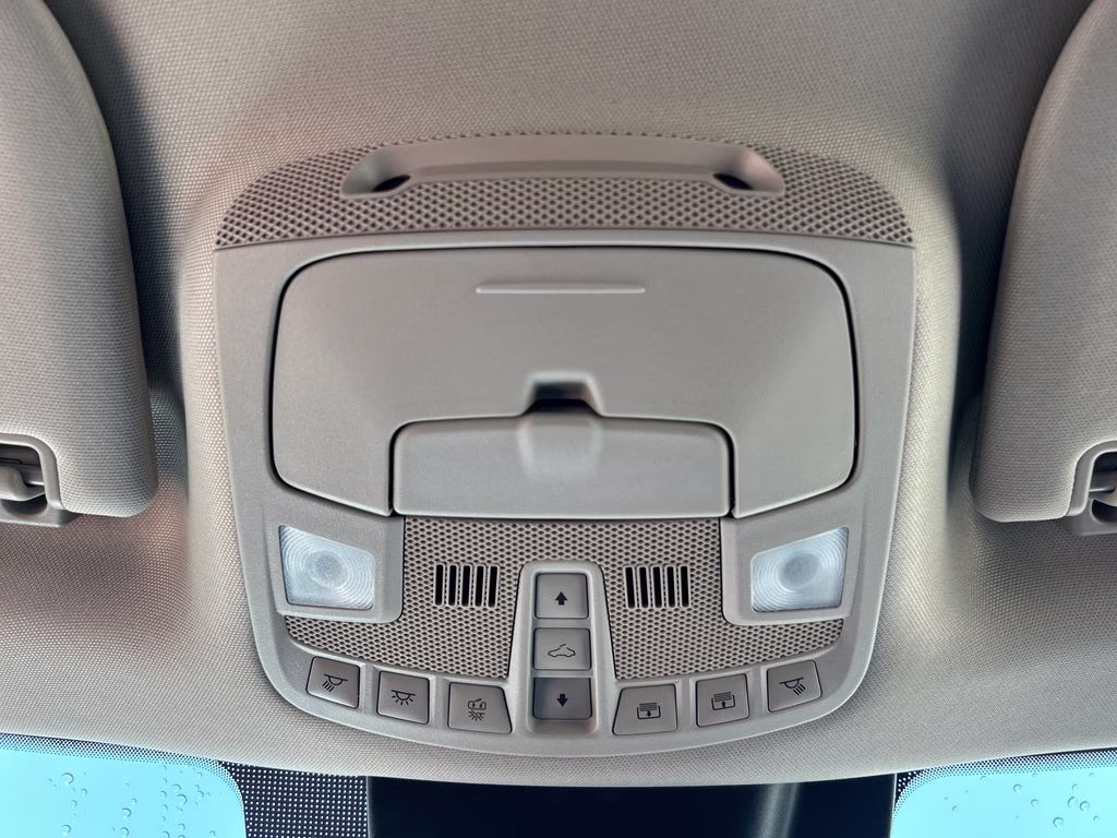 2020 Blue Metallic Ford Expedition Platinum RWD SUV