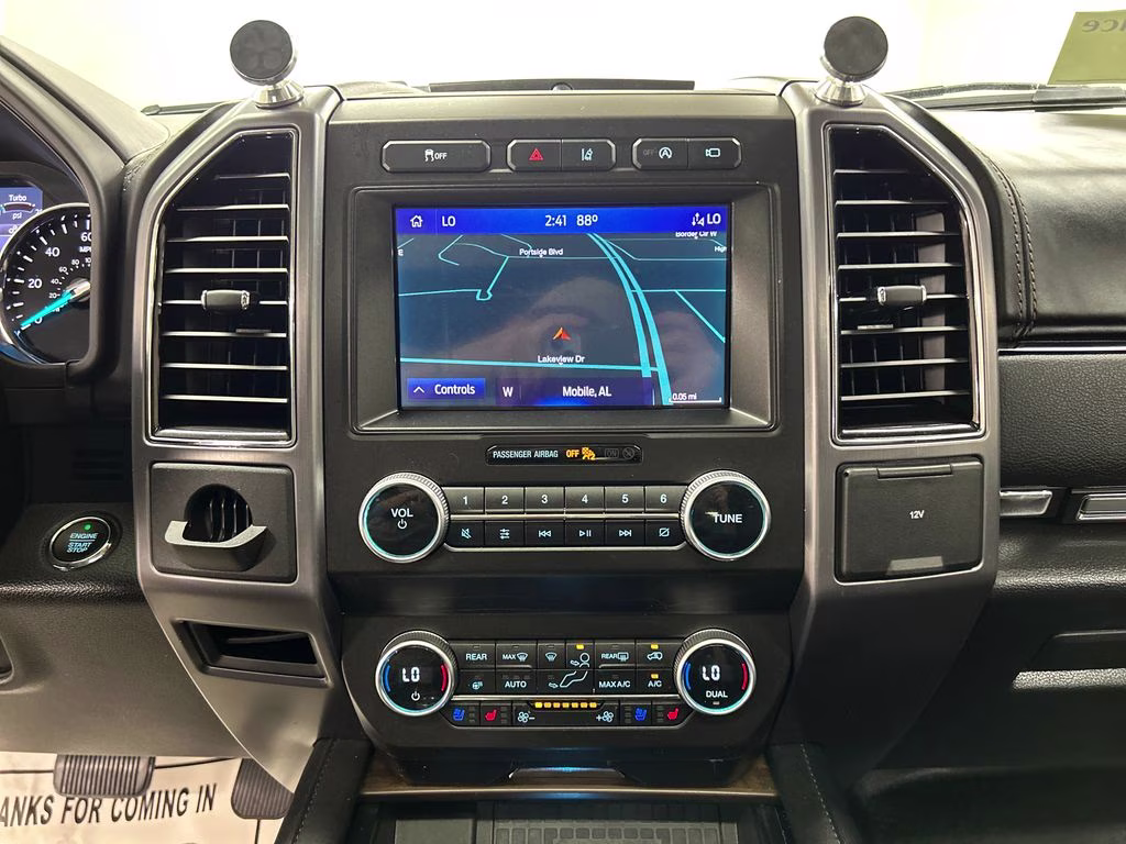 2020 Blue Metallic Ford Expedition Platinum RWD SUV