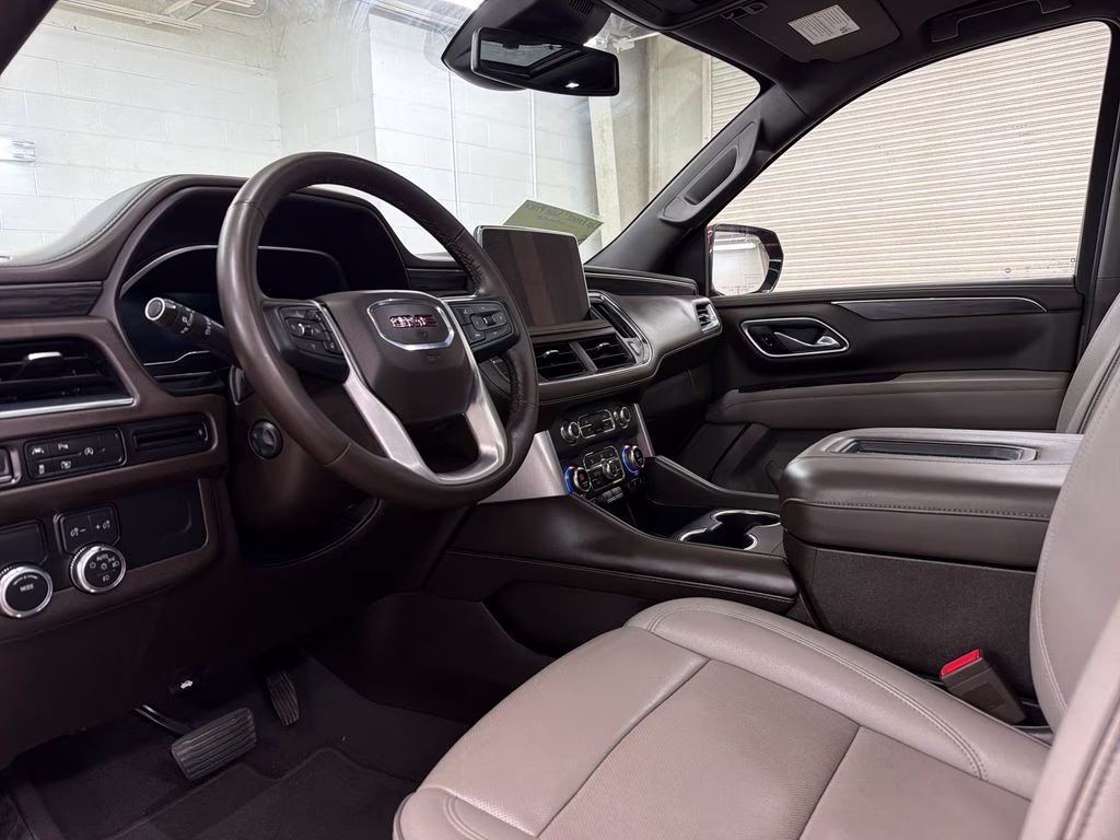 2023 Volcanic Red Tintcoat GMC Yukon SLT RWD SUV